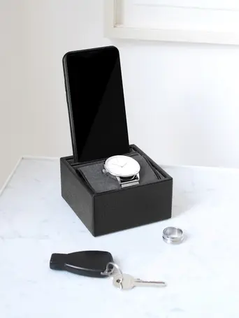 Black Phone Stand