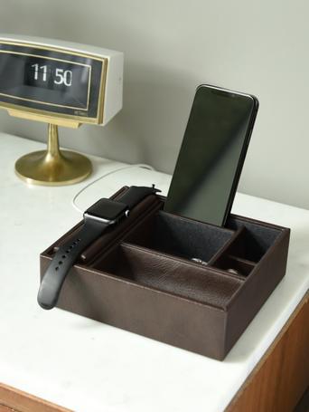 STACKERS BROWN PHONE VALET
