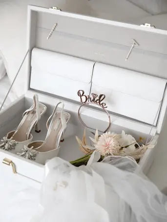 Pebble White Memory Storage Trunk