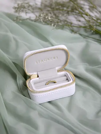STACKERS PEBBLE WHITE PETITE RING BOX