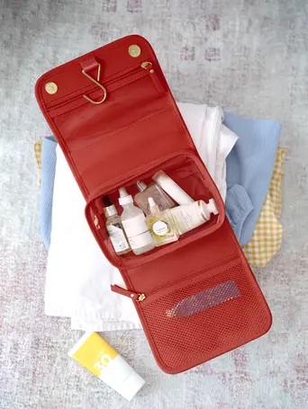 Red Small Hanging Washbag
