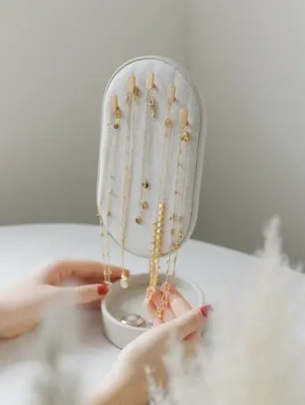 Oatmeal & Linen Necklace Display Stand