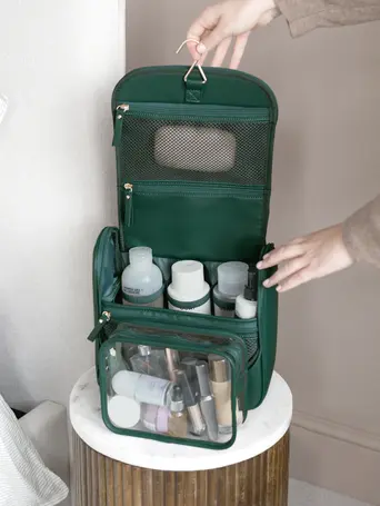 Forest Green Hanging Washbag