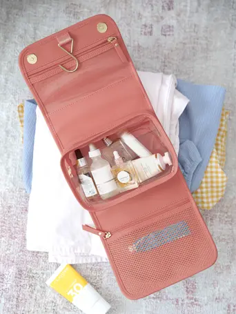 Grapefruit Small Hanging Washbag