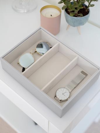 Pebble Grey Classic Watch & Accessory Layer