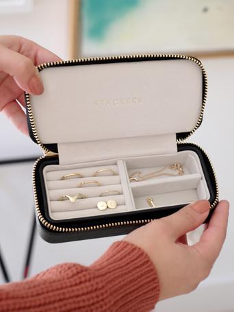 Black Medium Zipped Travel Jewellery Box