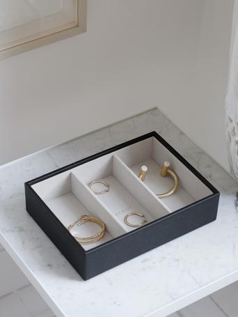 Black Classic Watch & Accessory Layer
