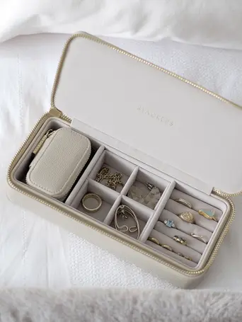 Oatmeal Large Zipped Jewellery Box