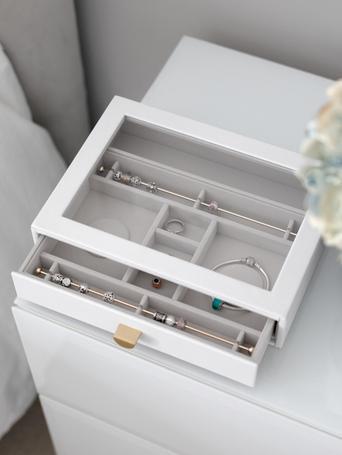 Pebble White Classic Bracelet Display Drawer