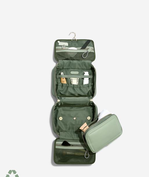 Recycled Nylon Green Hanging Washbag