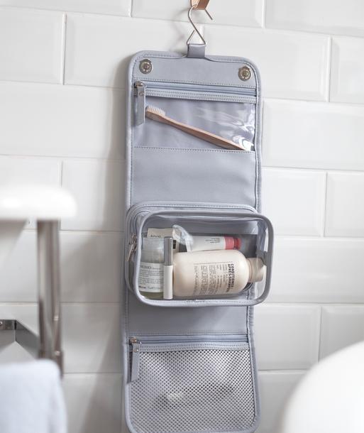 Lavender Small Hanging Washbag