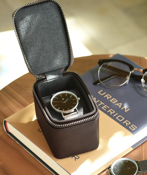 Brown Small Zipped Travel Watch Box