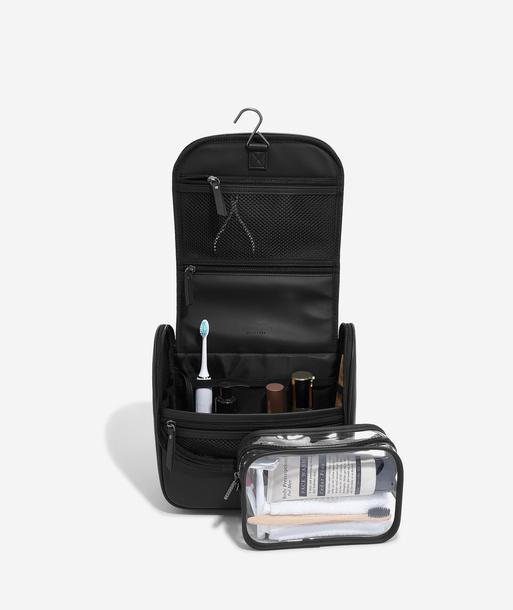 Black Fluted Hanging Washbag