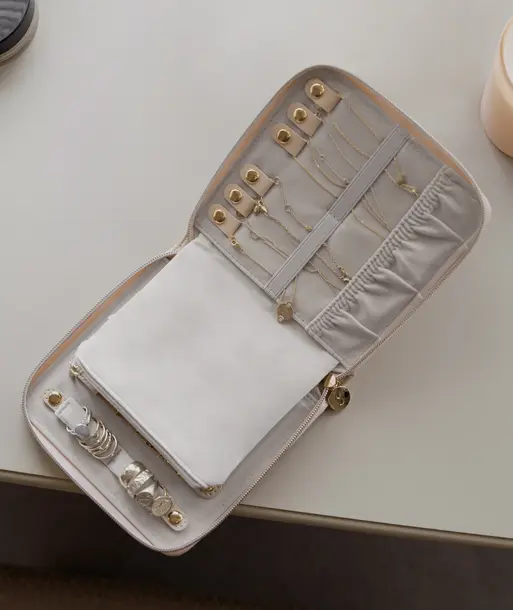Blush Raffia Square Jewellery Roll 