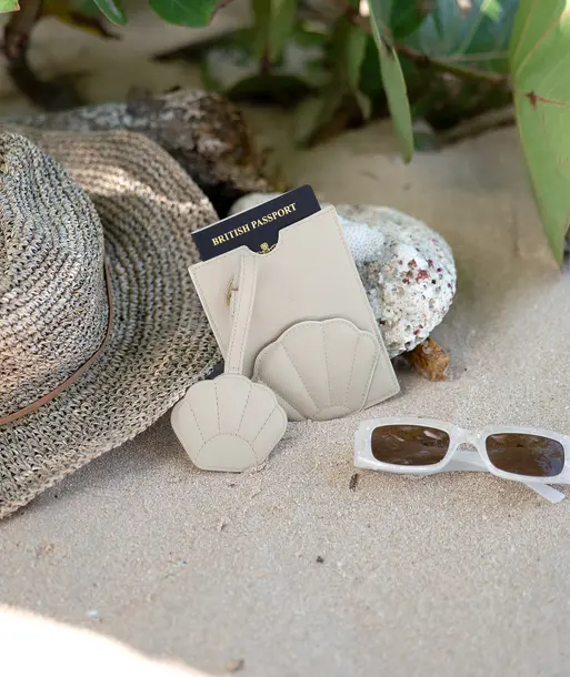 Oatmeal Shell Passport Sleeve