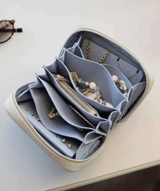 Oatmeal & Blue Expanding Travel Jewellery Case