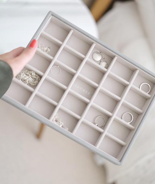 Pebble Grey Classic Trinket Layer