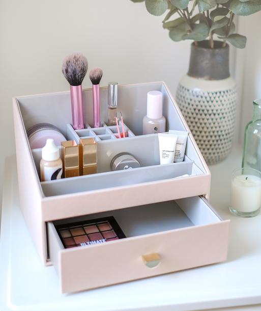 Blush Pink Makeup Organiser
