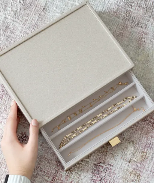Oatmeal Classic Necklace Drawer Layer