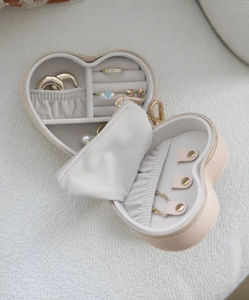Blush Raffia Heart Jewellery Box