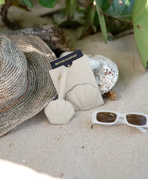 Oatmeal Shell Luggage Tag