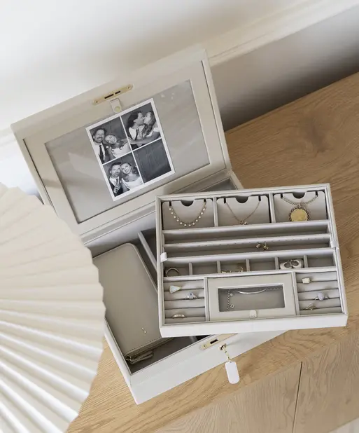 Oatmeal Medium Luxury Photo Jewellery Box