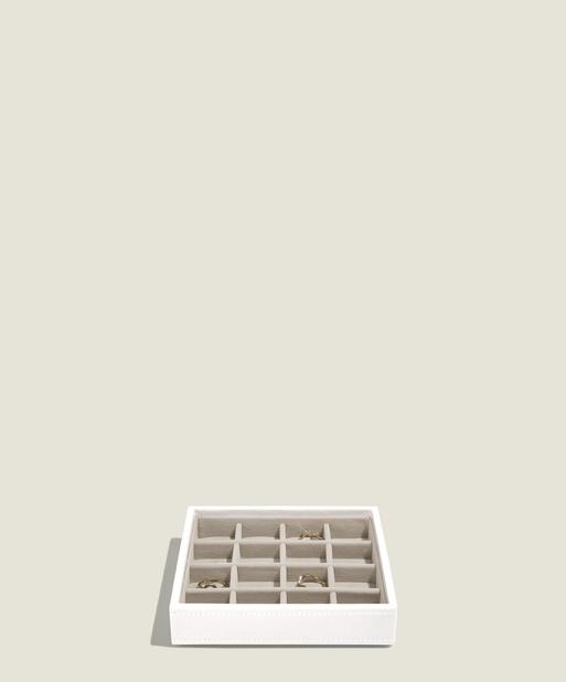 White Charm 16 Section Layer