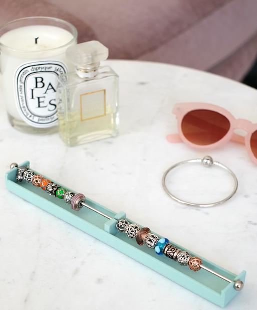 Long Mint Charm Bar