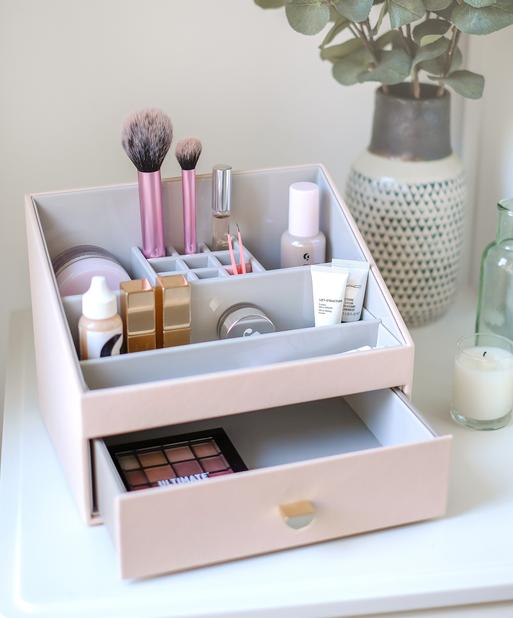 Blush Pink Classic Makeup & Jewellery Set of 3