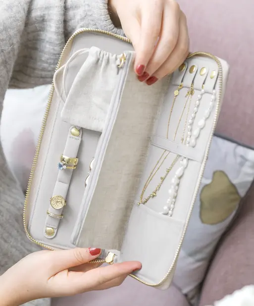 Oatmeal & Linen Jewellery Roll