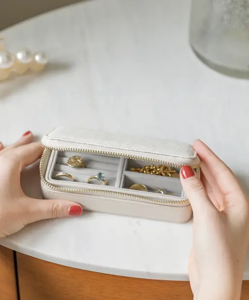 Oatmeal & Linen Medium Zipped Travel Jewellery Box