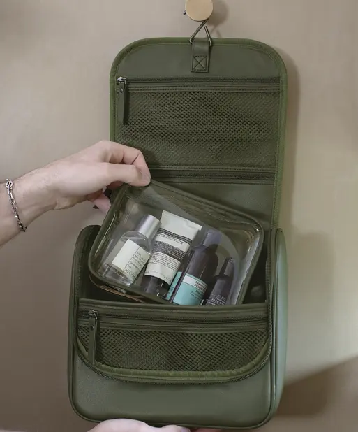 Green Canvas Hanging Washbag