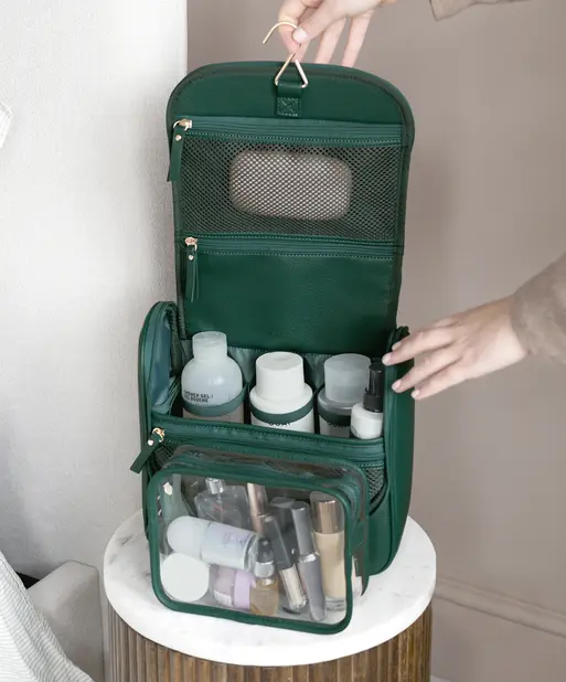 Forest Green Hanging Washbag