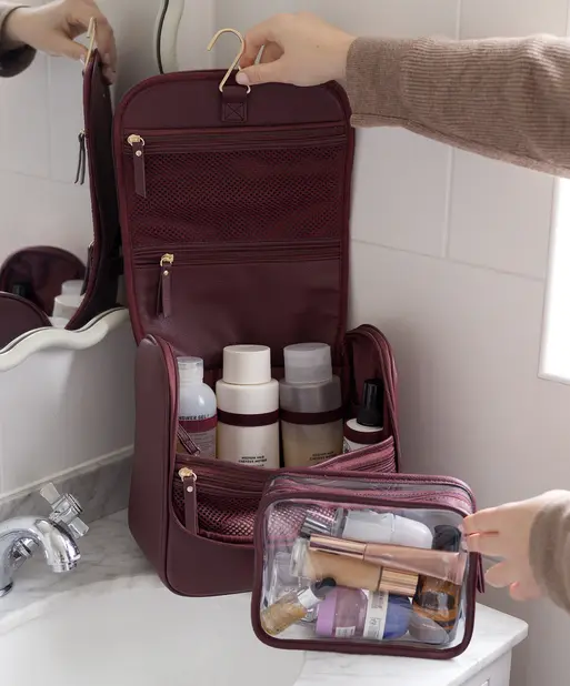 Burgundy Hanging Washbag