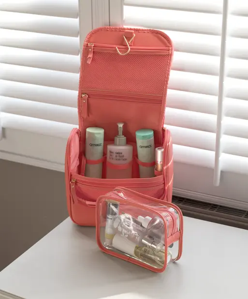 Grapefruit Hanging Washbag