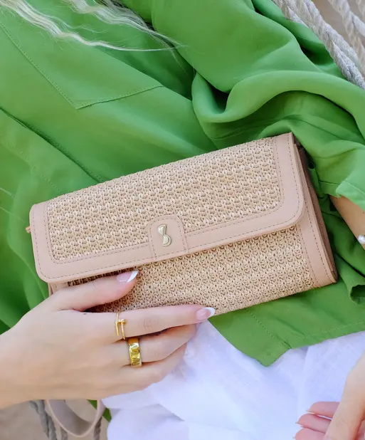 Blush Raffia Purse