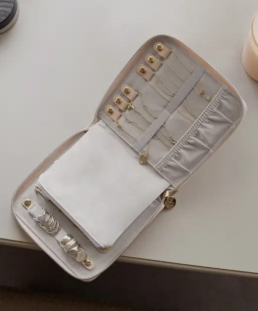 Blush Raffia Square Jewellery Roll 