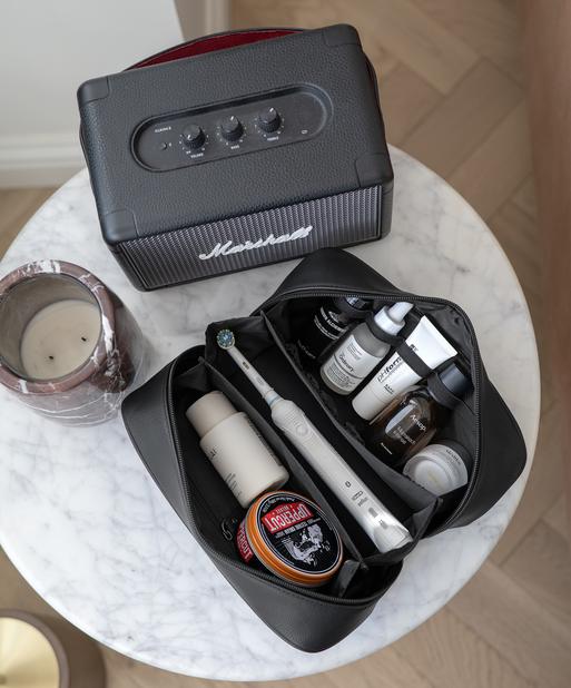 Black Expanding Washbag
