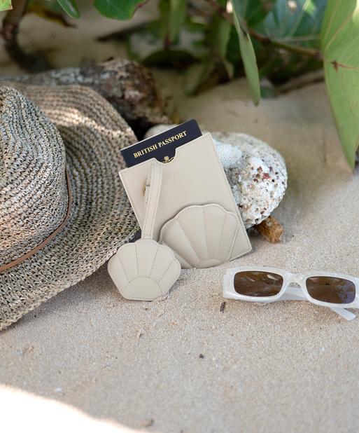 Oatmeal Shell Passport Sleeve