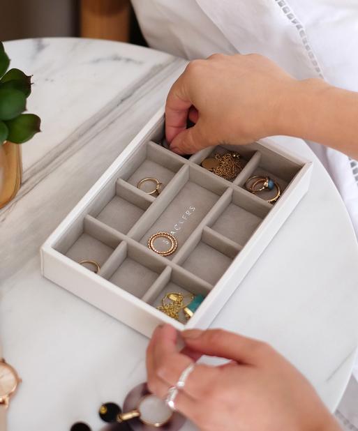 White Mini Trinket Layer
