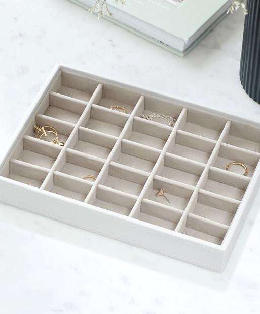 White Classic Trinket Layer