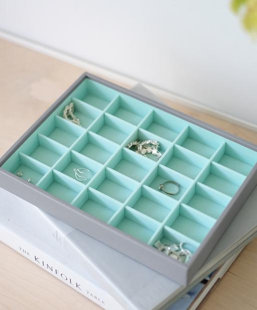Grey Mint Classic Trinket Layer