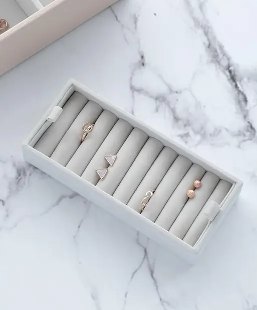 Grey Velvet Ring Holder