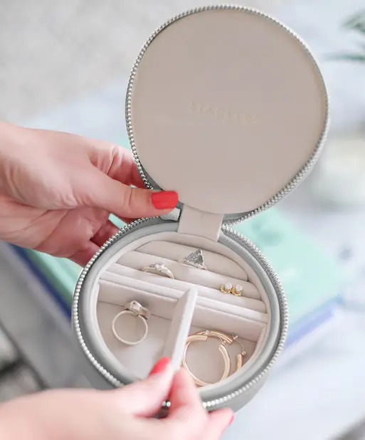 Pebble Grey Round Zipped Jewellery Box