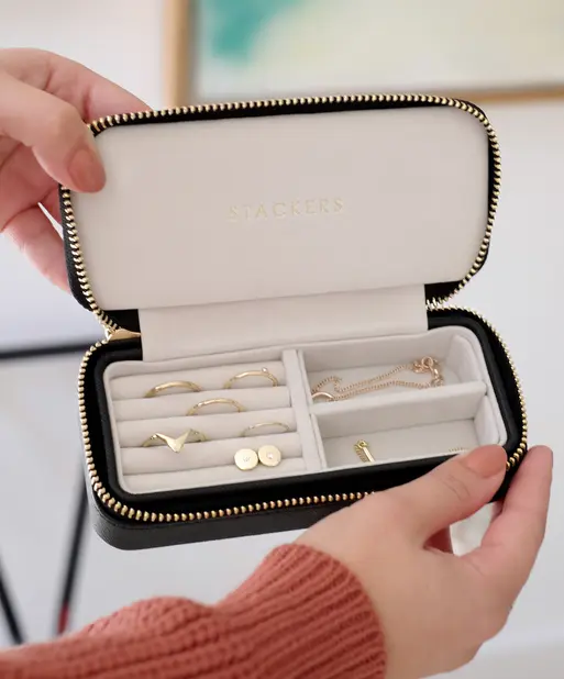 Black Medium Zipped Travel Jewellery Box