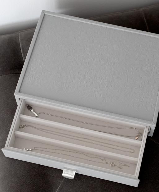 Pebble Grey Classic Necklace Drawer Layer