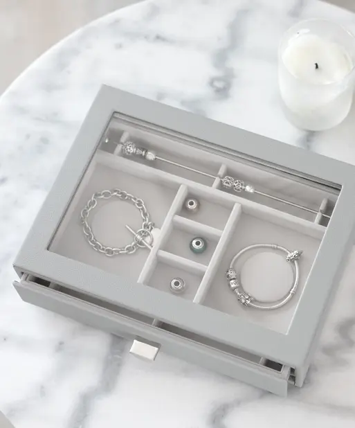 Pebble Grey Classic Bracelet Display Drawer