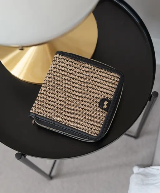 Black Raffia Square Jewellery Roll