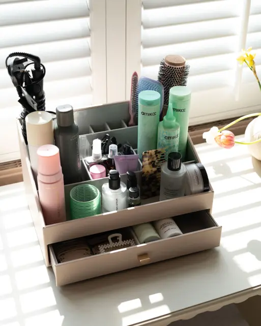 Makeup & Beauty