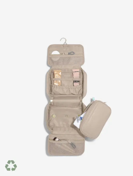 Recycled Nylon Sand Hanging Washbag